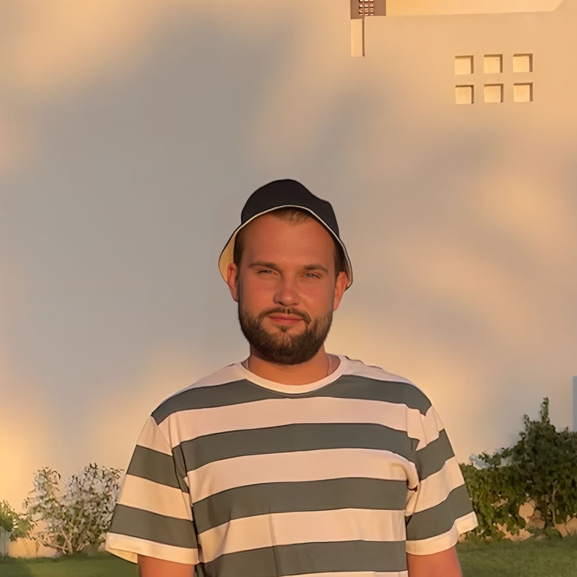 georgehooks.base.eth Basenames (.base.eth domains) based on ENS PFP